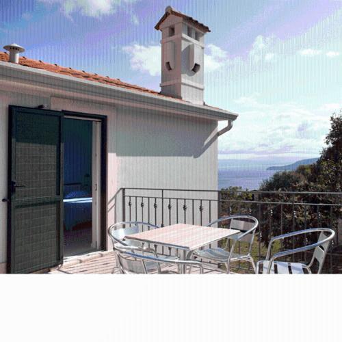 Apartments Villa Ina Brseč 部屋 写真