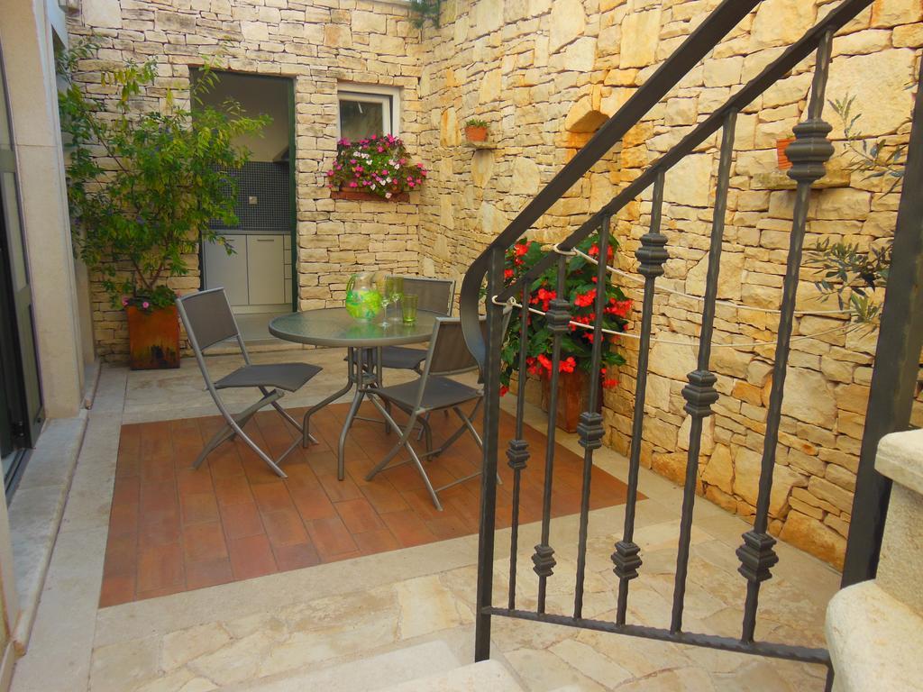 Apartments Villa Ina Brseč エクステリア 写真